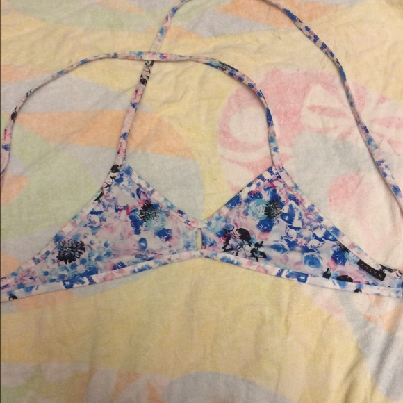 Jolyn vent top