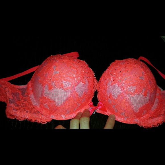 NWOT 3 Piece Set Open4Pics