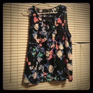 Floral ELLE Ruffled Top