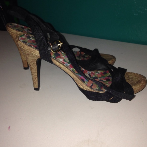 Fioni Black and Wood Heels size 6.5