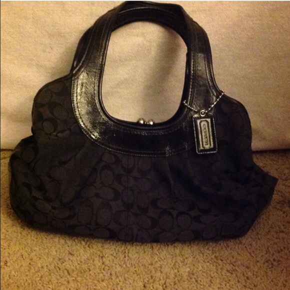 Black signature Coach bag - Picture 1 of 3