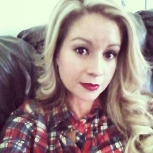 Meet your Posher, Yesenia