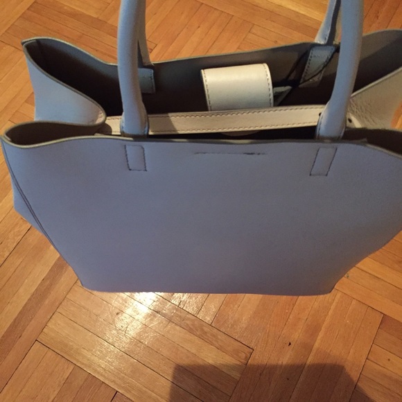 Banana Republic Accessories - Banana Republic "BEAUTIFUL" Bag Banana Republic Accessories - Banana Republic "BEAUTIFUL" Bag