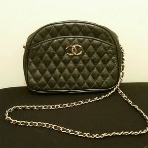 Small Black Fashion Handbag