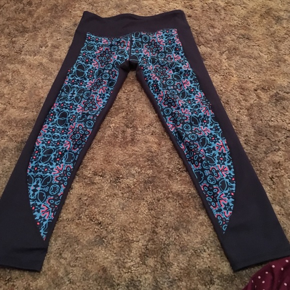 XXS Fabletics Capris