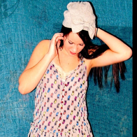 Urban Outfitters big bow slouch beanie hat UniQue - Picture 3 of 4