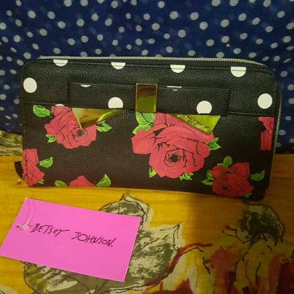 Wallet sold♡♡Betsey Johnson speedy - Picture 3 of 4