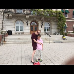 Meet your Posher, Carrian