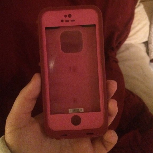 iPhone 5/5s LifeProof case