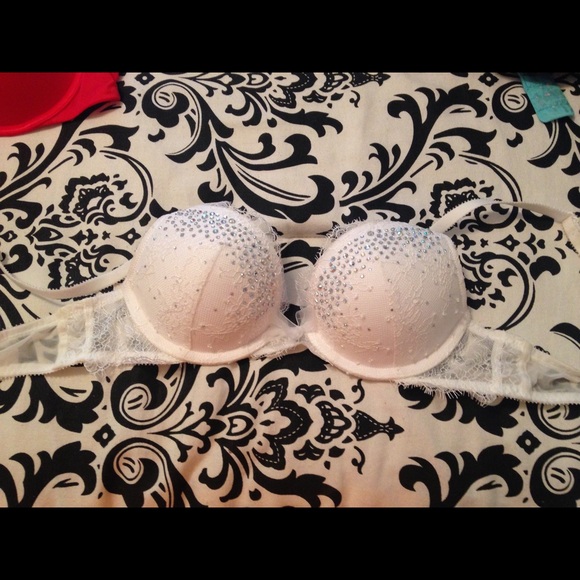 Brand new vs bra