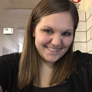 Meet your Posher, Steph