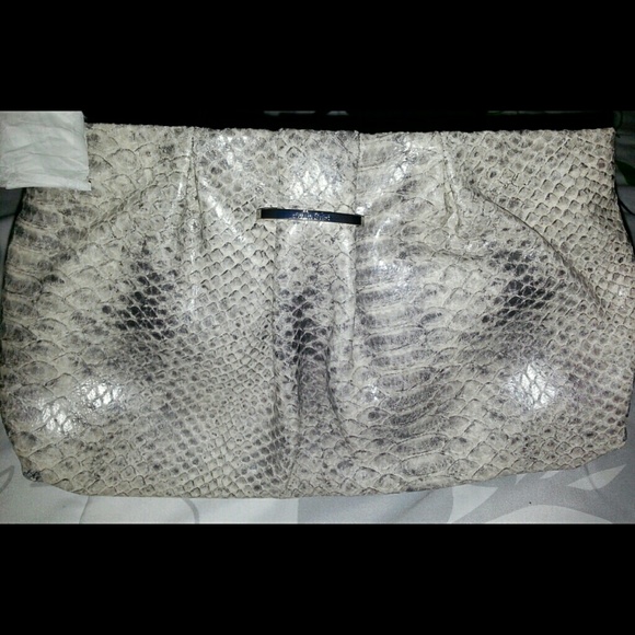 STELLA AND DOT - LA COCO SNAKESKIN NATURAL CLUTCH