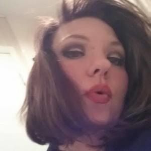 Meet your Posher, Adrienne