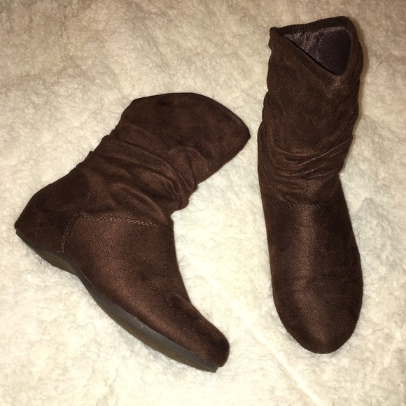 Soda | Brown Ankle Boots