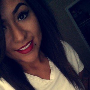 Meet your Posher, Jillian