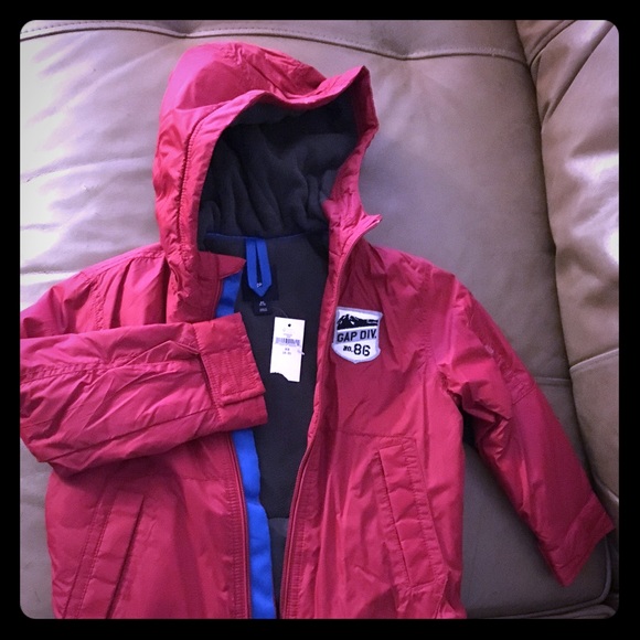 Boys fall/winter NWT gap kids water repellant coat