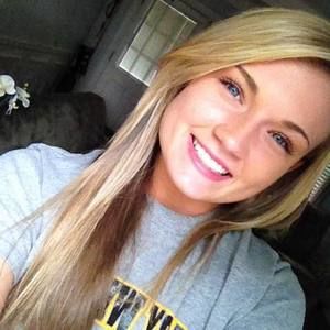 Meet your Posher, Michaela