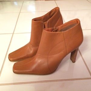 Bronx tan leather booties size 7 NEW