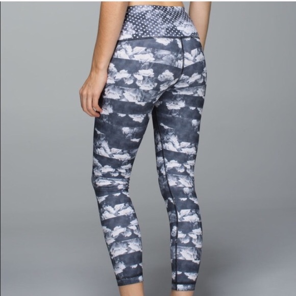 lululemon athletica Pants - Lululemon 6 high times