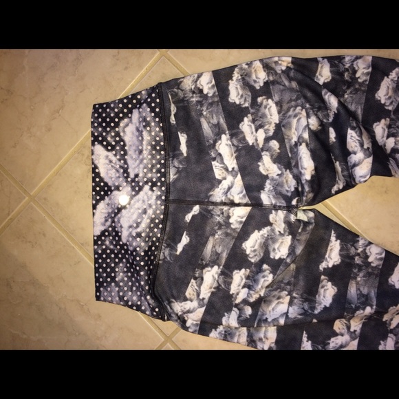 Lululemon 6 high times - Picture 4 of 4