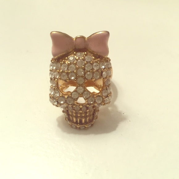 Betsey Johnson glam skull ring
