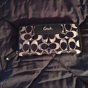 Coach wallet black and gray