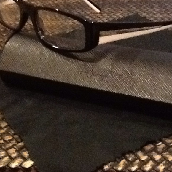 Prada Glasses * Case * Silk Cloth - Picture 1 of 4