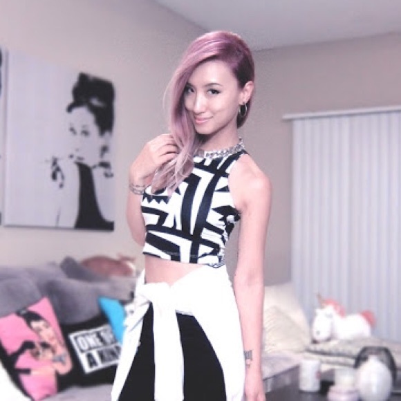 American Apparel Tops - American Apparel Kesh Crop Top American Apparel Tops - American Apparel Kesh Crop Top
