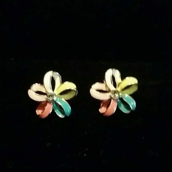 $ale- Whimsical pin wheel earings