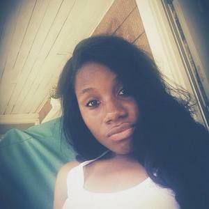 Meet your Posher, Tralisa