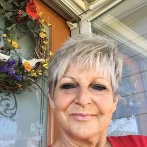 Meet your Posher, Joanne