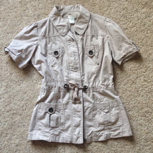 Khaki shot sleeved zip up shirt