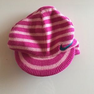Nike reversible knit hat