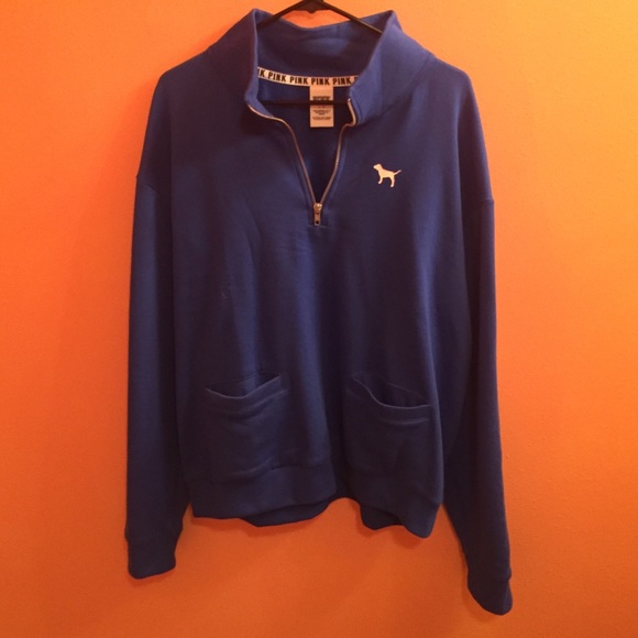NWOT VS PINK HALF-ZIP