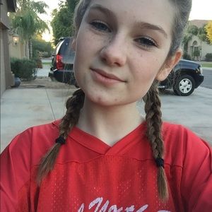 Meet your Posher, Elyse