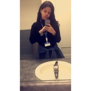 Meet your Posher, Manuela