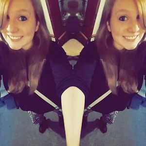 Meet your Posher, Janelle