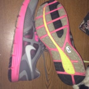 Brand new never worn size 9