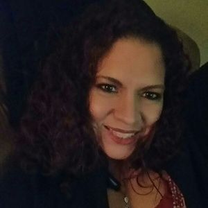 Meet your Posher, Iris