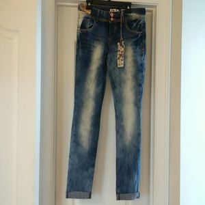 Stylish Indigo Rein skinny jeans