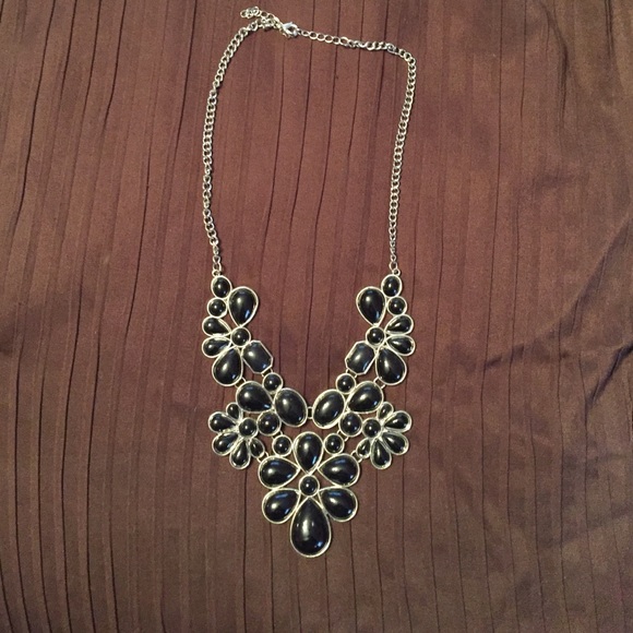 Statement necklace