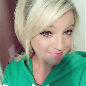 Meet your Posher, Lynne