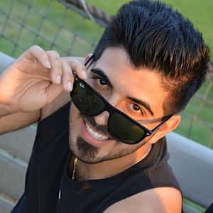 Meet your Posher, Sayf