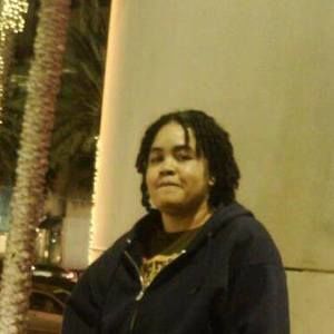 Meet your Posher, Dee