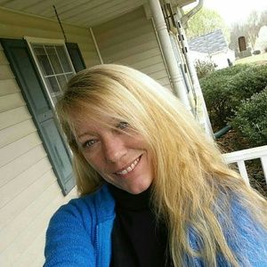 Meet your Posher, Tina