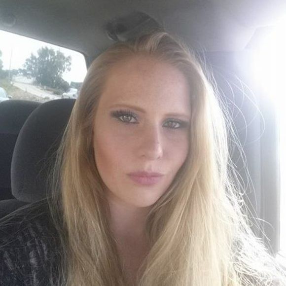 Meet your Posher, Heather - Picture 1 of 1