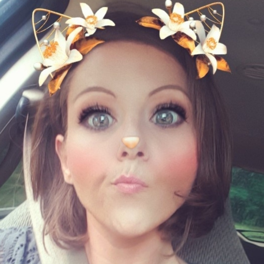 Meet your Posher, Nicole