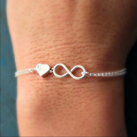 🚫SOLD🚫 Delicate Infinity Heart Bracelet! •1 Left - Picture 2 of 3