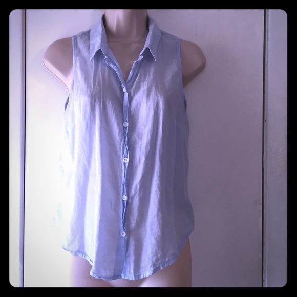 Relaxed fit sleeveless button down