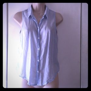 Relaxed fit sleeveless button down